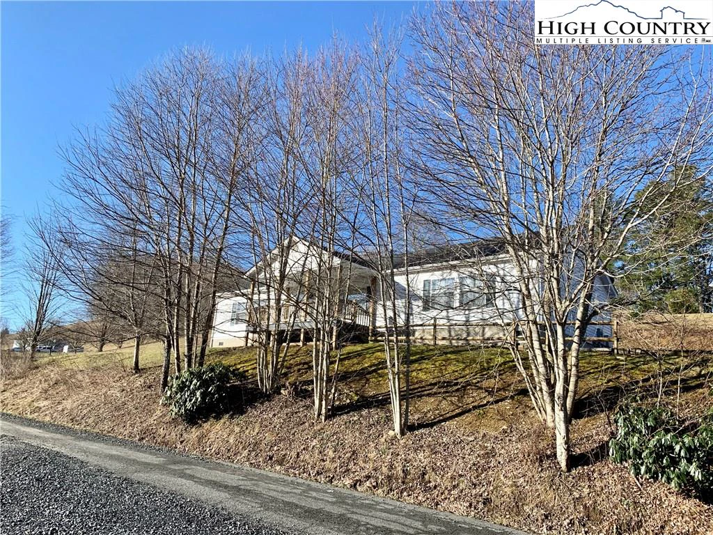 Image number 21 for the current listing