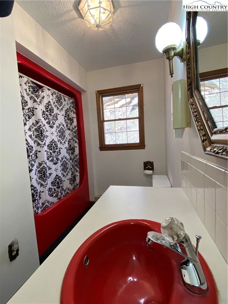 Image number 6 for the current listing