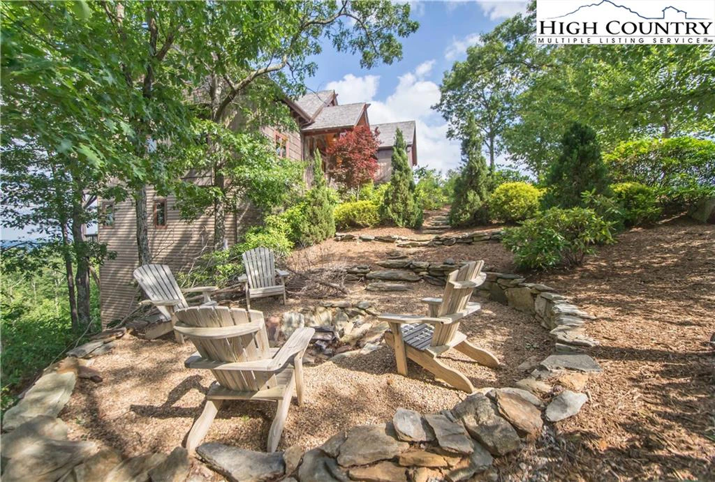 Image number 27 for the current listing