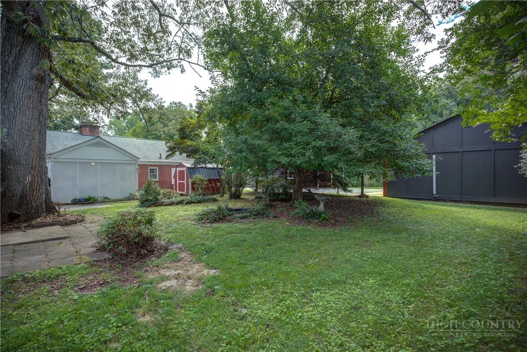 Image number 12 for the current listing