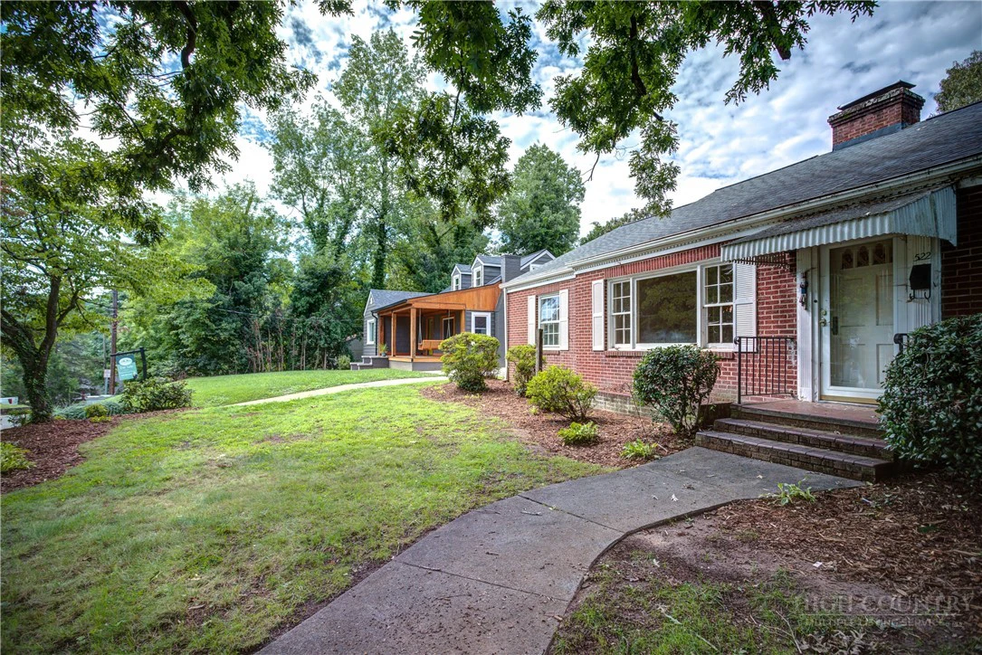 Image number 18 for the current listing