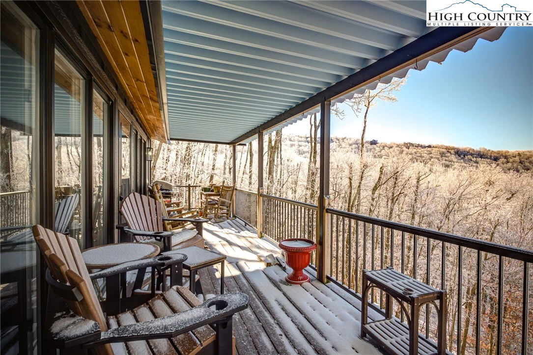 Image number 15 for the current listing