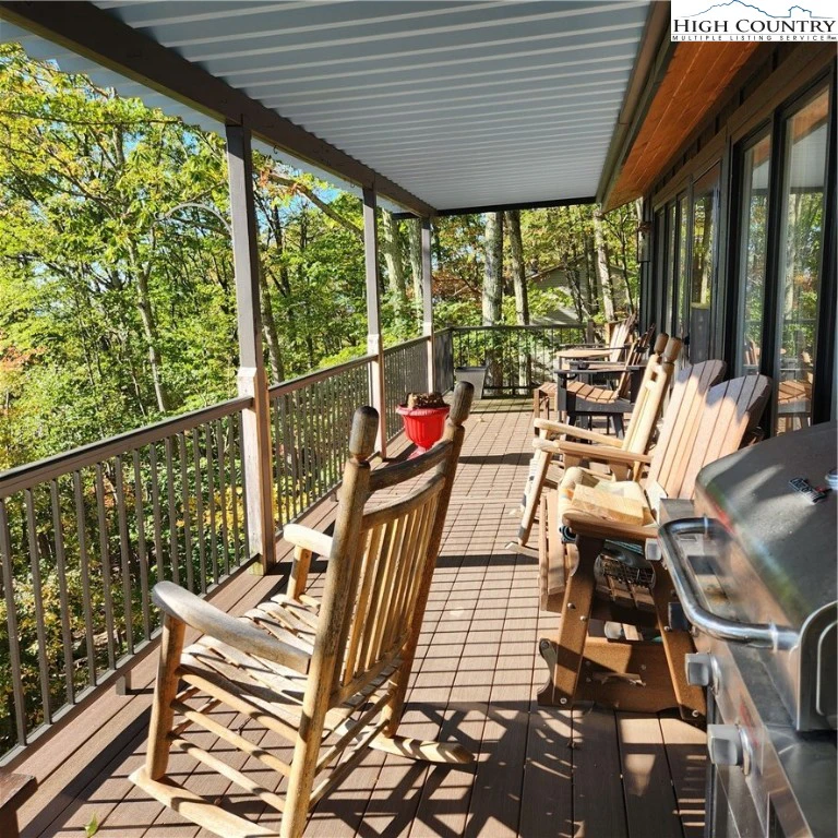Image number 21 for the current listing