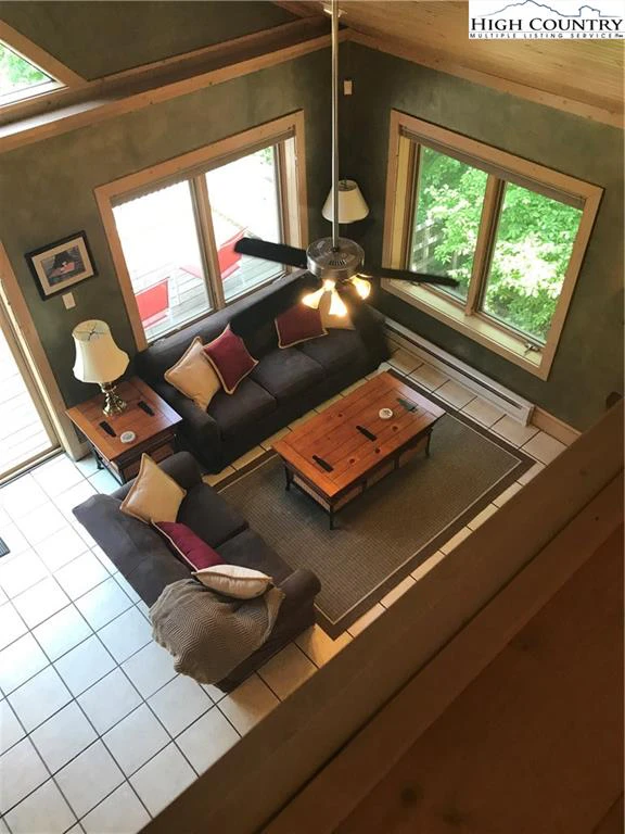 Image number 5 for the current listing