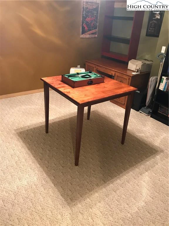 Image number 10 for the current listing