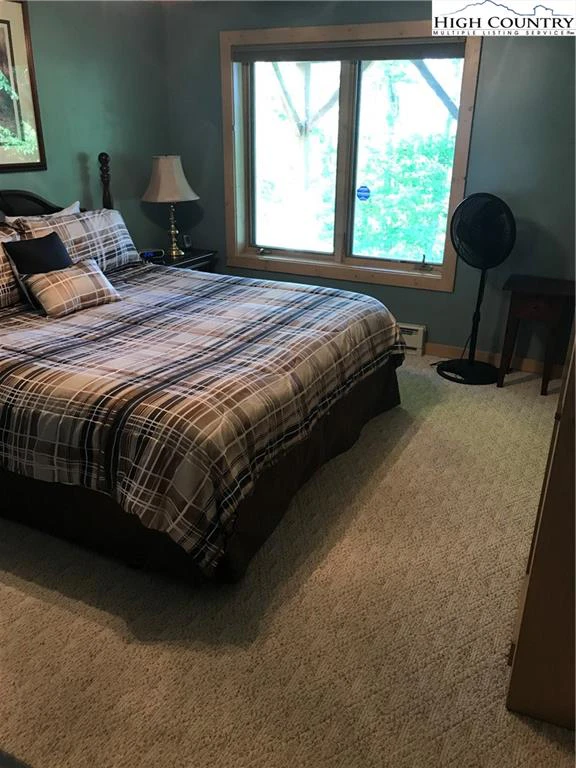 Image number 12 for the current listing