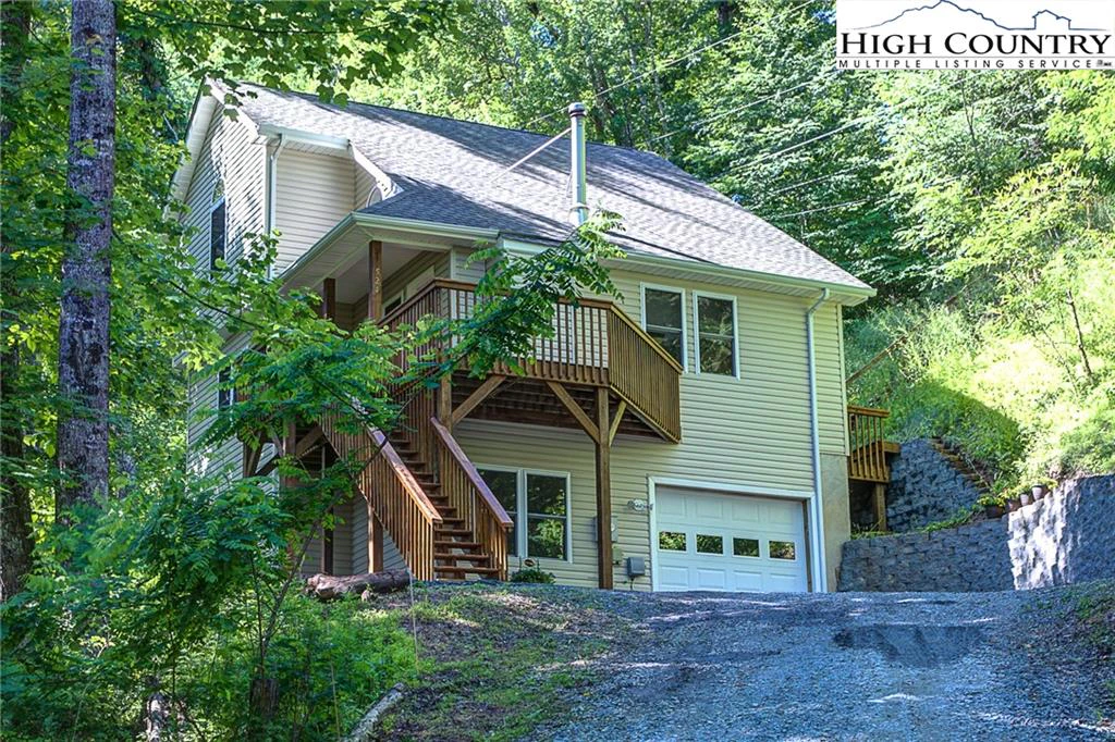 Image number 1 for the current listing