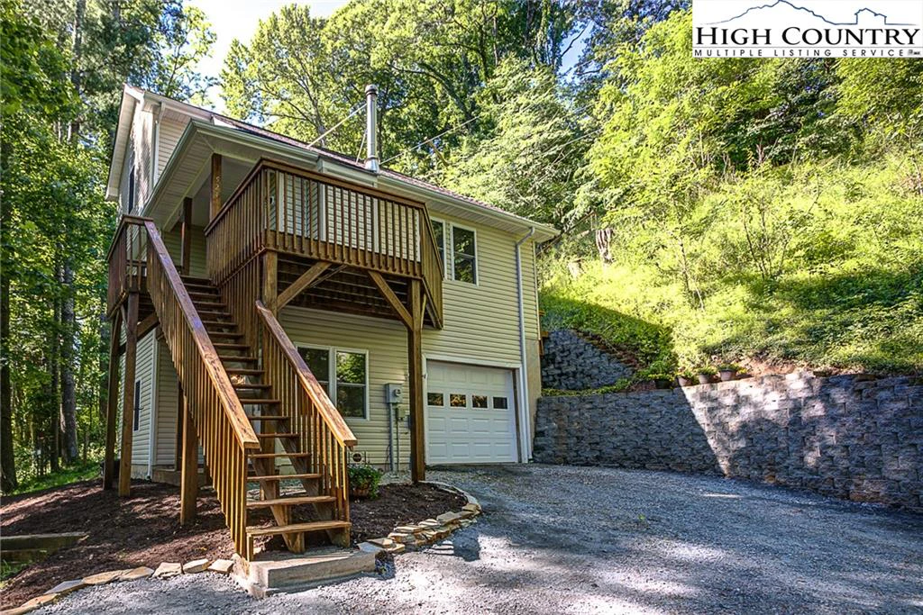 Image number 14 for the current listing