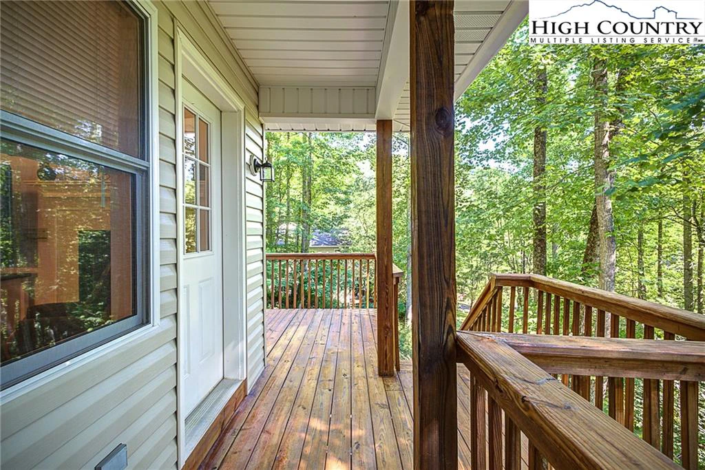 Image number 12 for the current listing