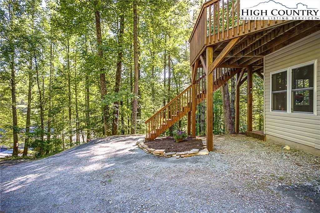 Image number 6 for the current listing