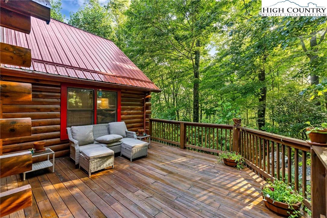 Image number 20 for the current listing