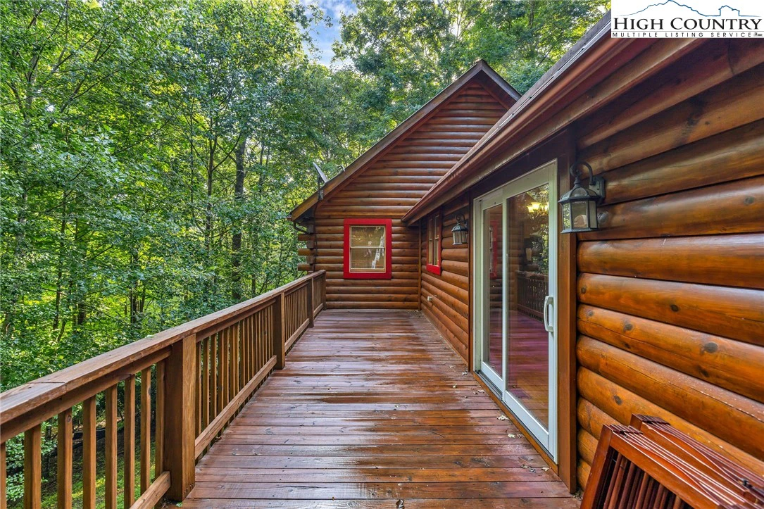 Image number 9 for the current listing