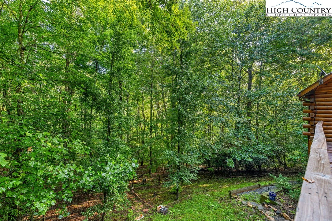 Image number 11 for the current listing