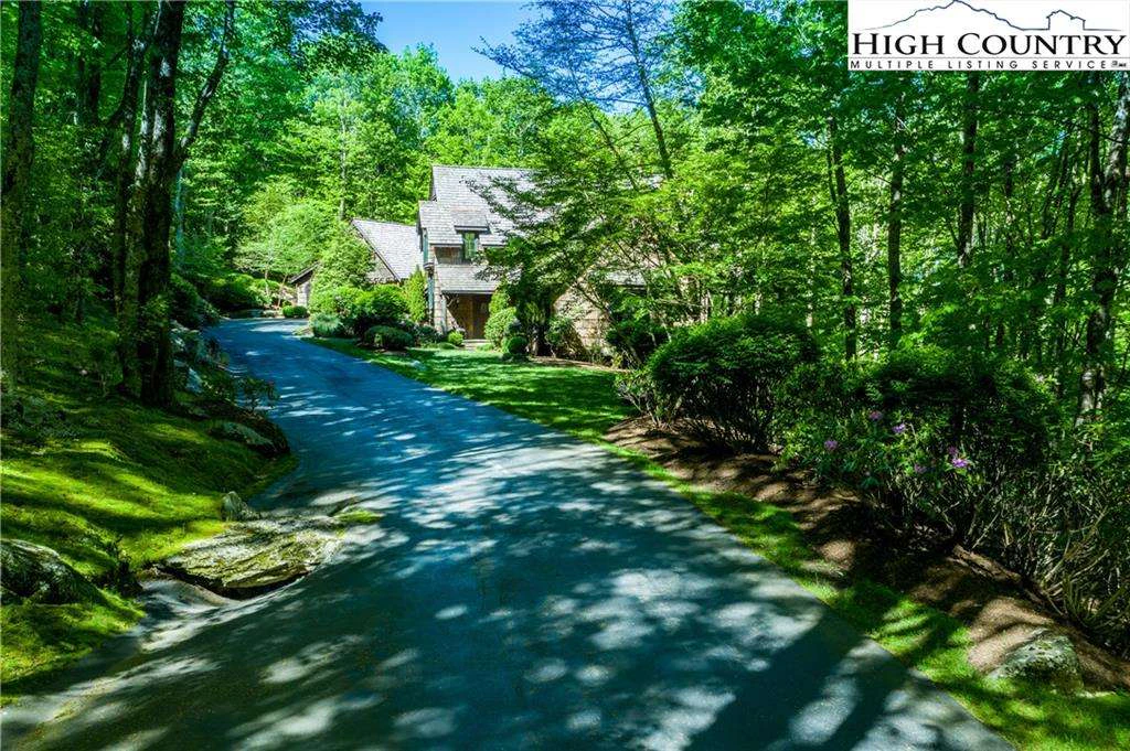 Image number 21 for the current listing