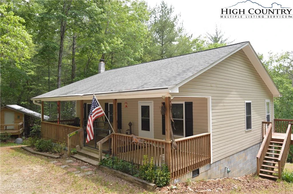 Image number 1 for the current listing