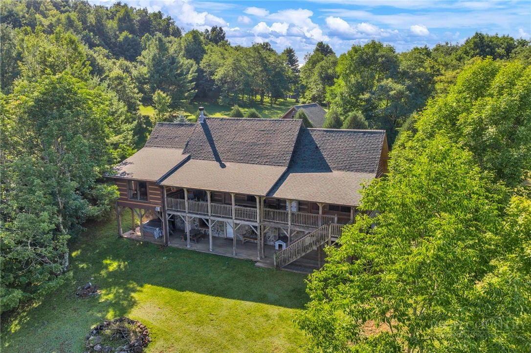 Image number 10 for the current listing