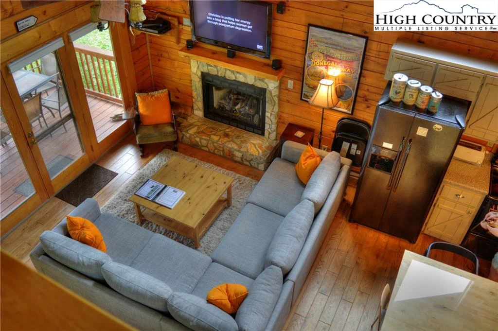 Image number 8 for the current listing