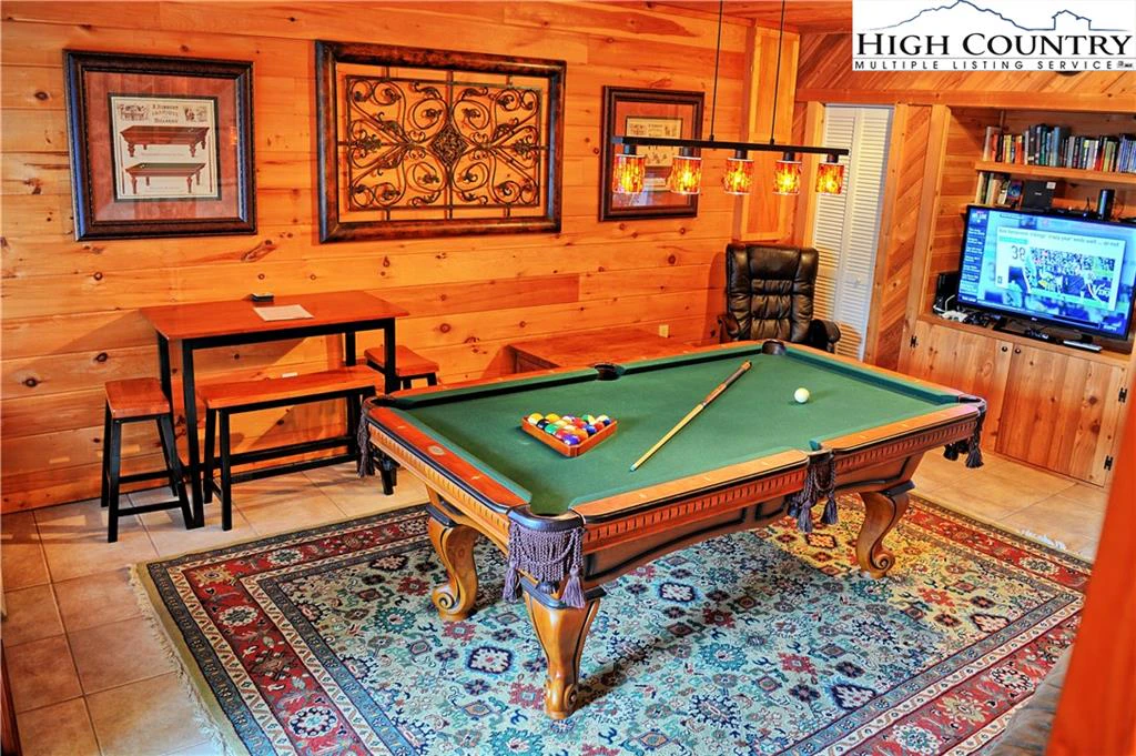 Image number 5 for the current listing