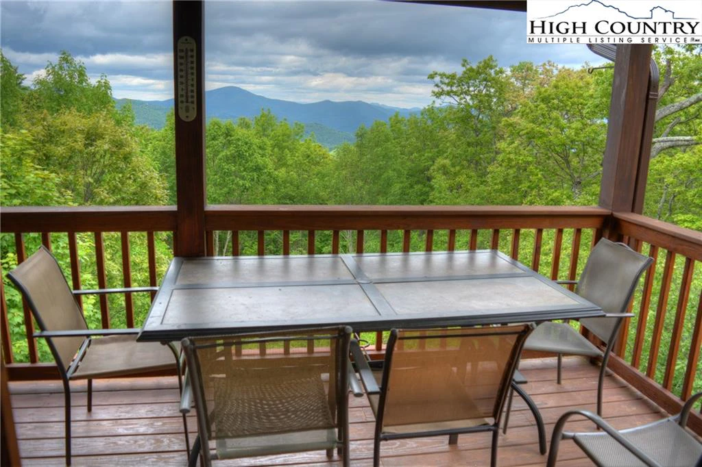 Image number 20 for the current listing