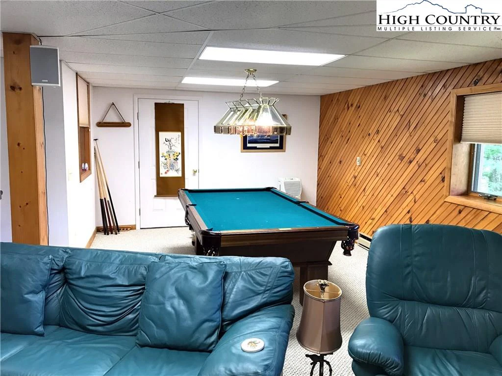 Image number 11 for the current listing