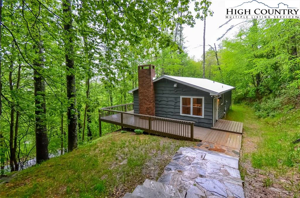 Image number 14 for the current listing