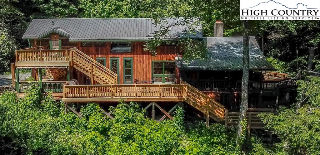 Image number 1 for the current listing