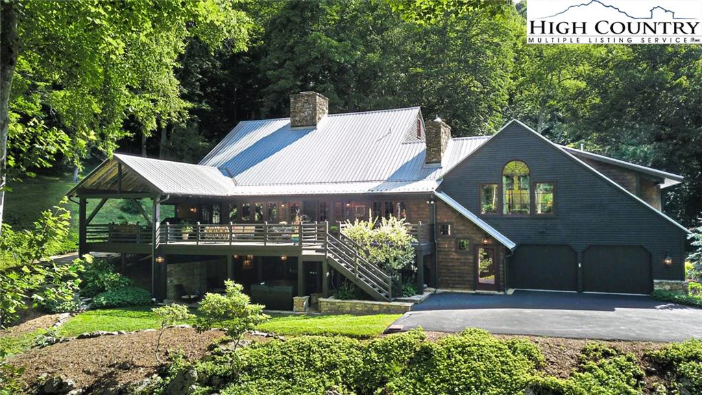 Image number 1 for the current listing