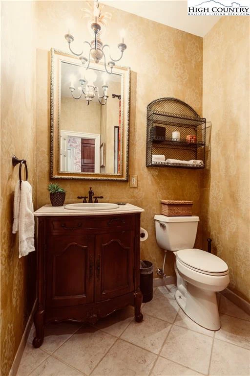 Image number 14 for the current listing