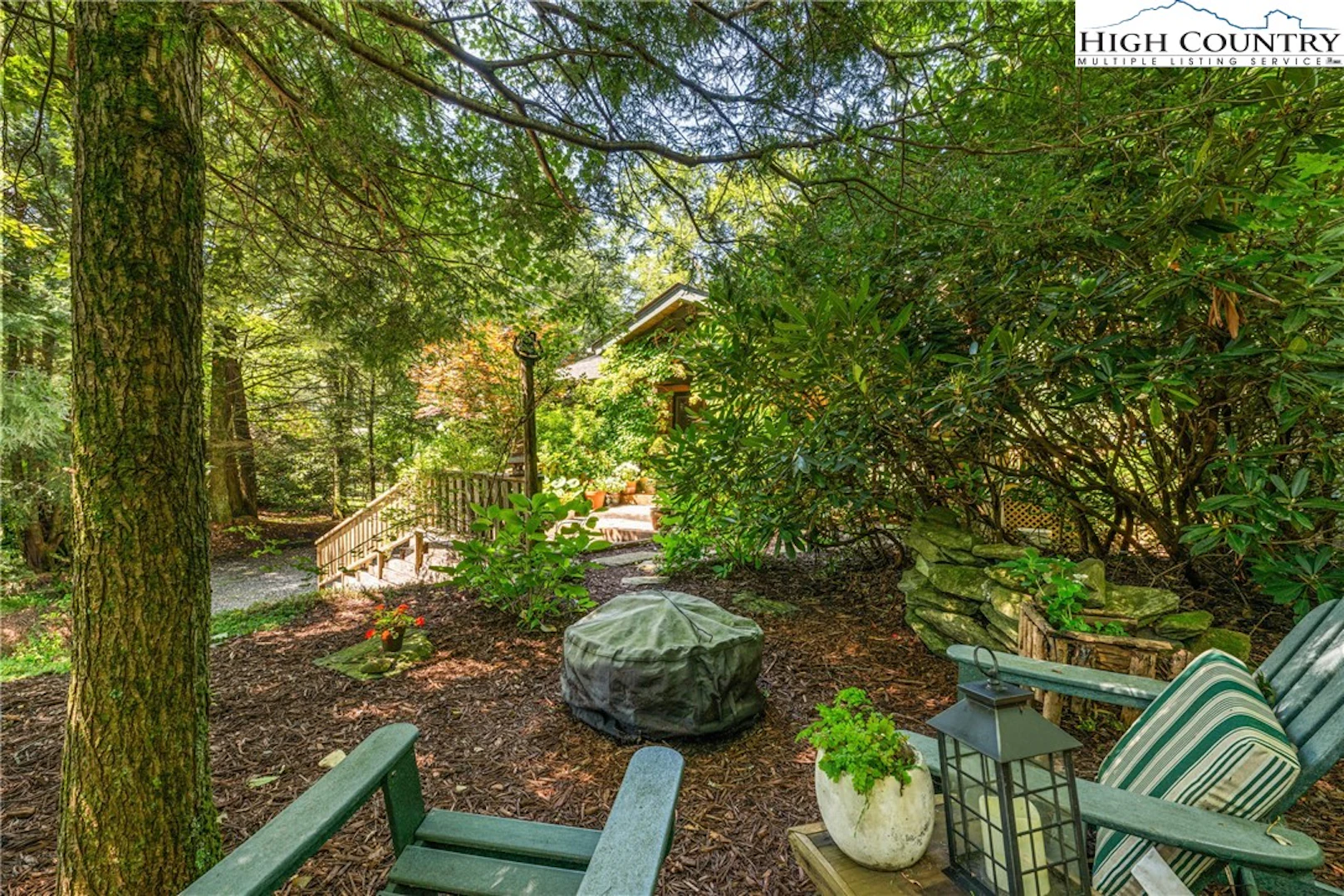 Image number 14 for the current listing
