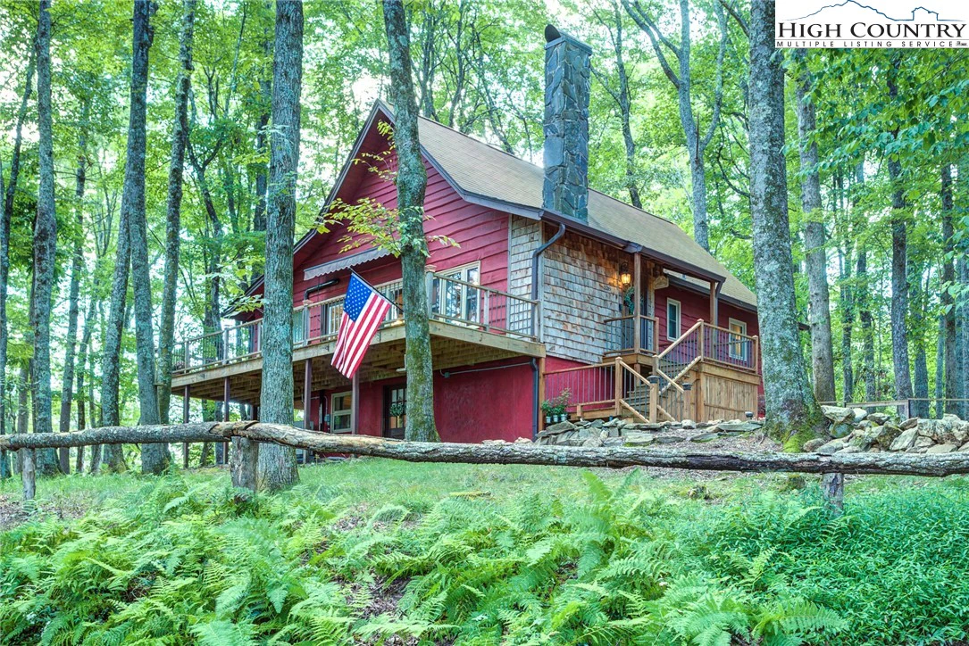 Image number 1 for the current listing