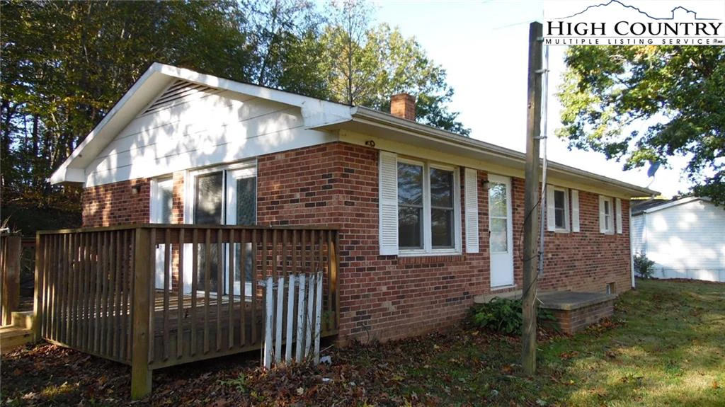 Image number 3 for the current listing