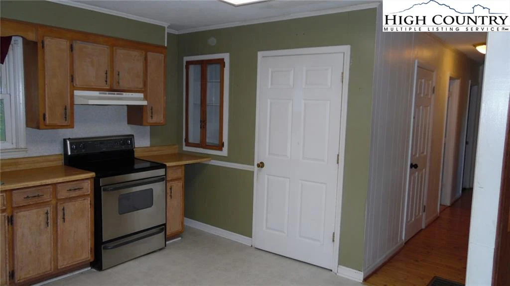 Image number 8 for the current listing