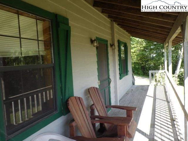 Image number 10 for the current listing