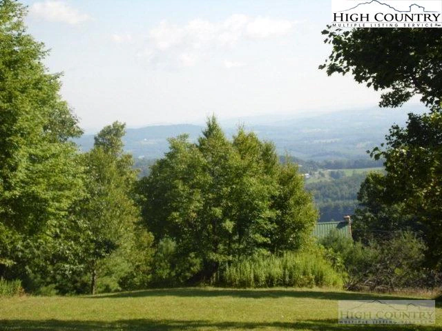 Image number 16 for the current listing