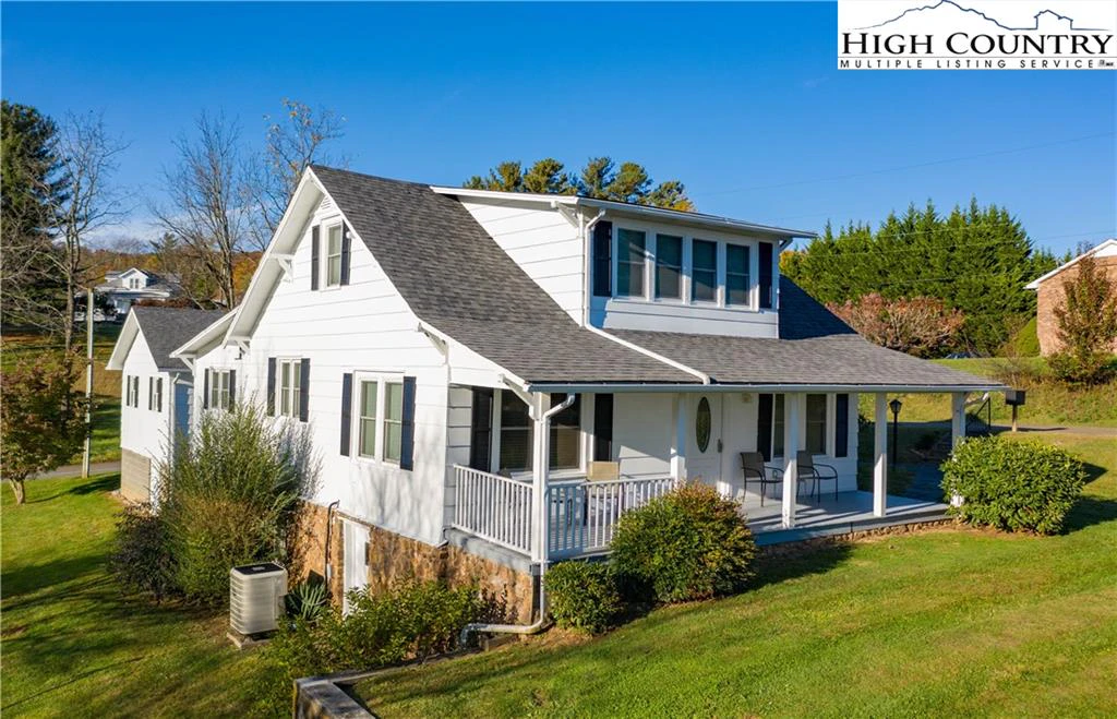 Image number 1 for the current listing
