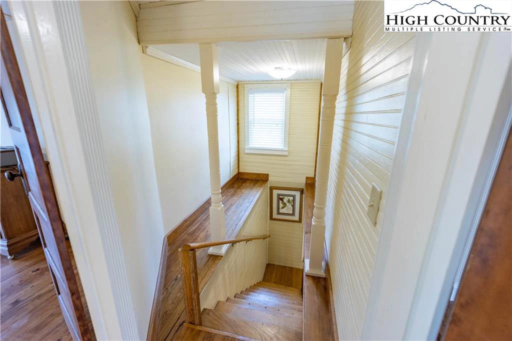 Image number 12 for the current listing