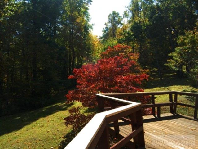 Image number 17 for the current listing