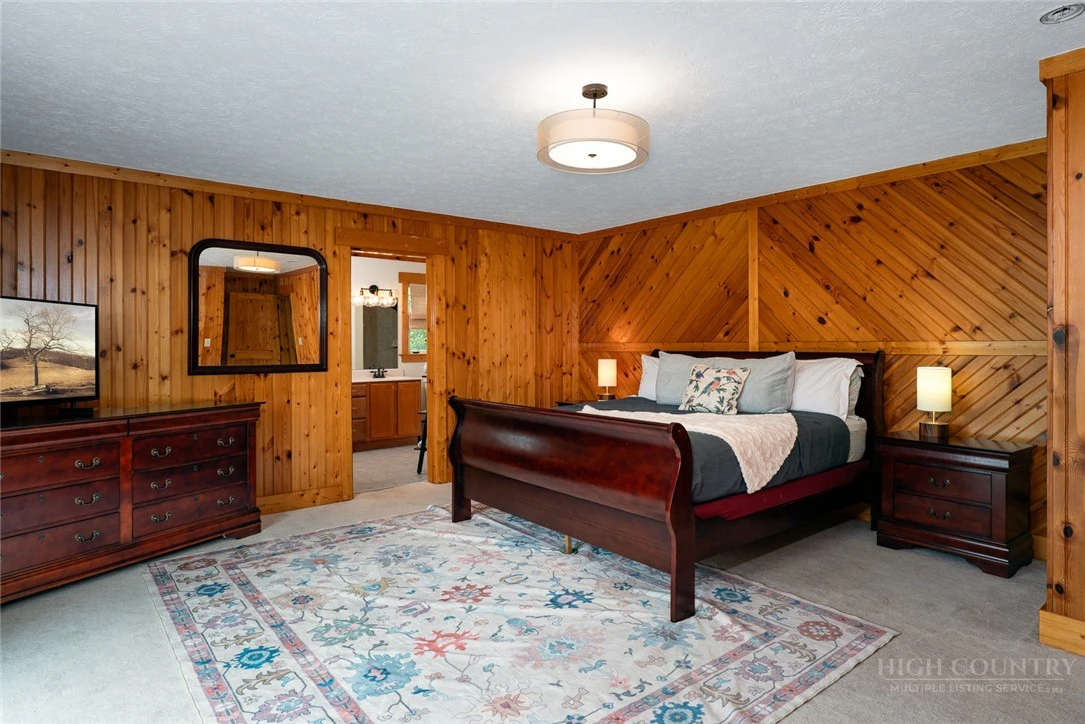 Image number 6 for the current listing