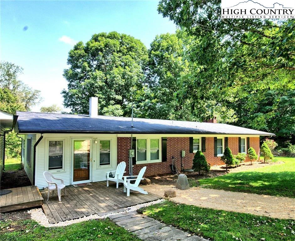 Image number 18 for the current listing