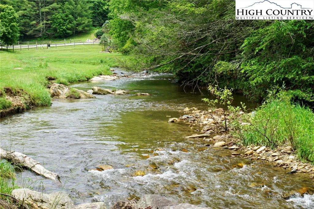 Image number 11 for the current listing