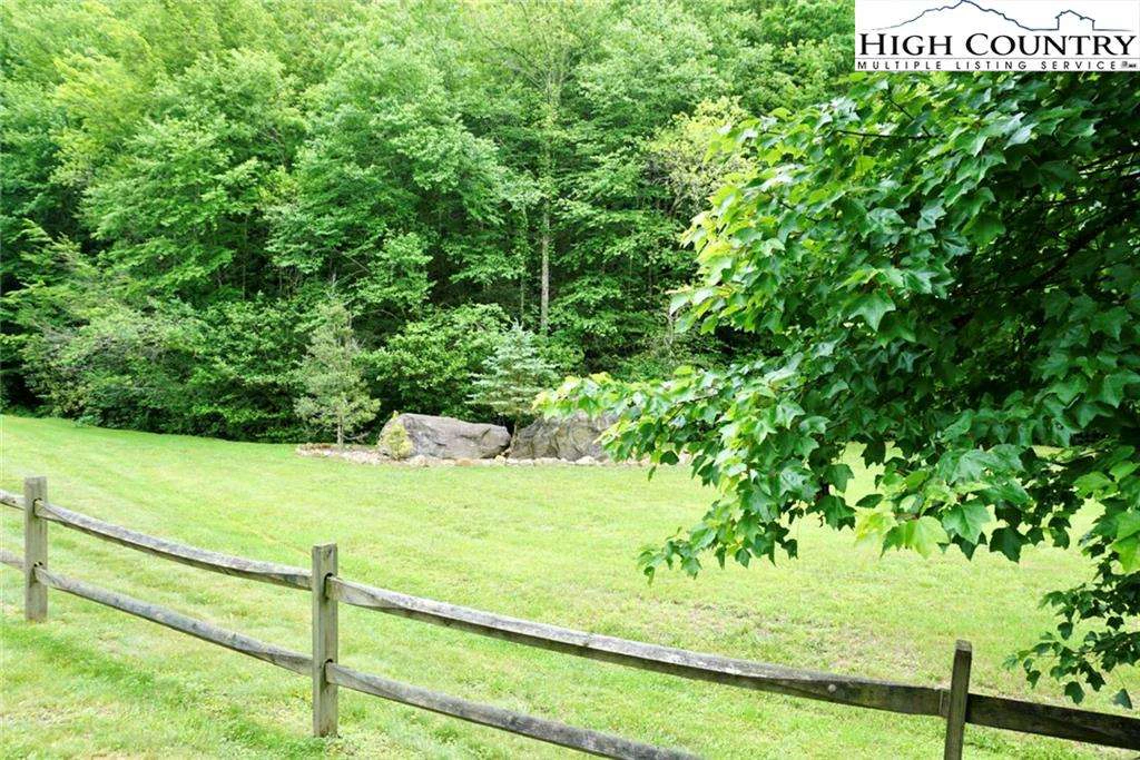 Image number 4 for the current listing