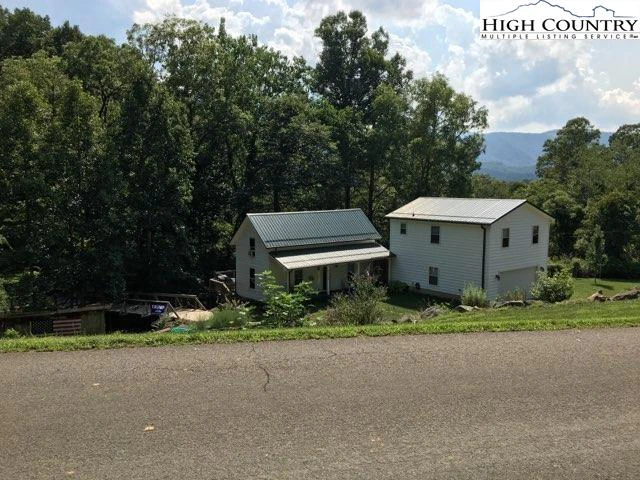 Image number 1 for the current listing