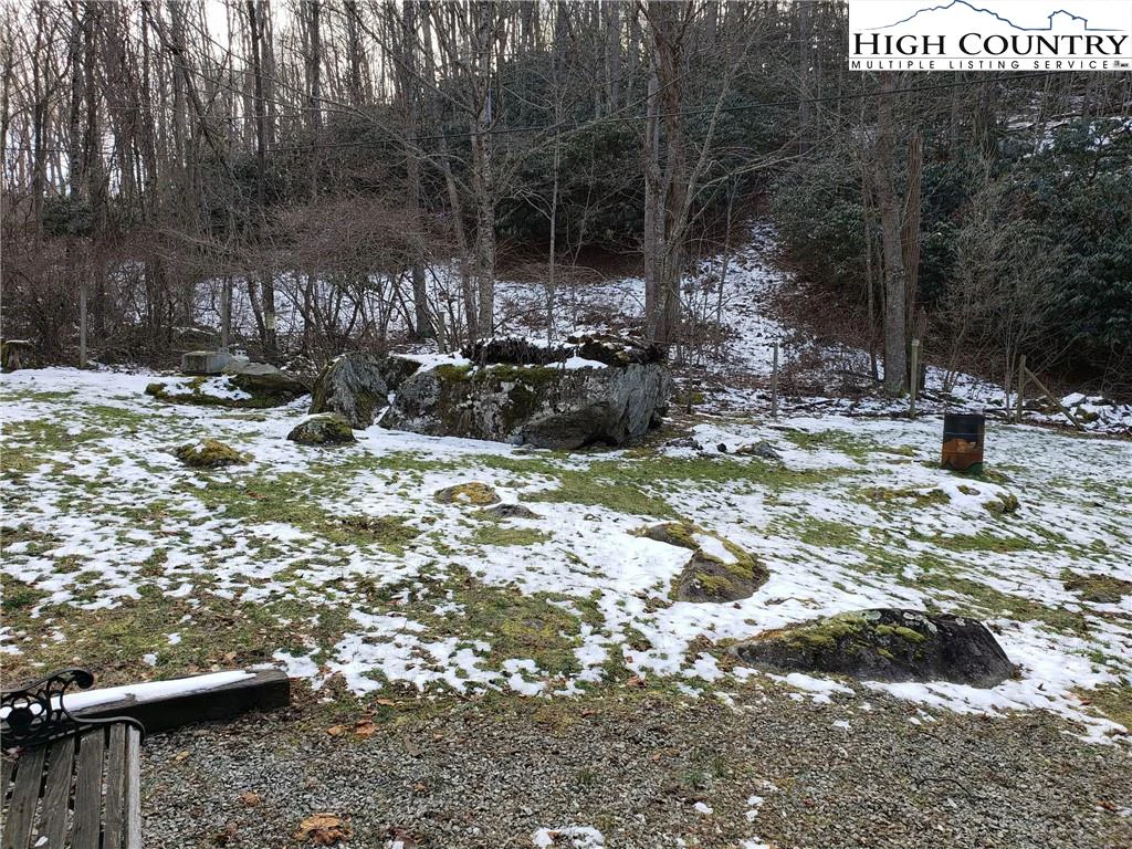 Image number 17 for the current listing