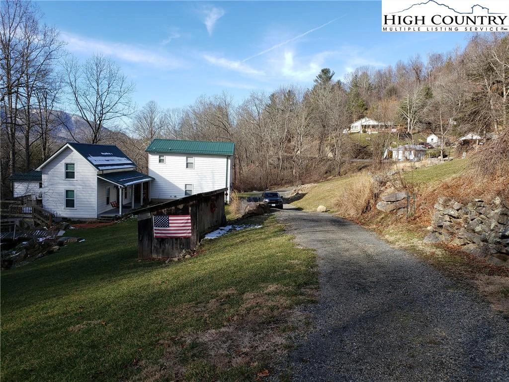 Image number 26 for the current listing