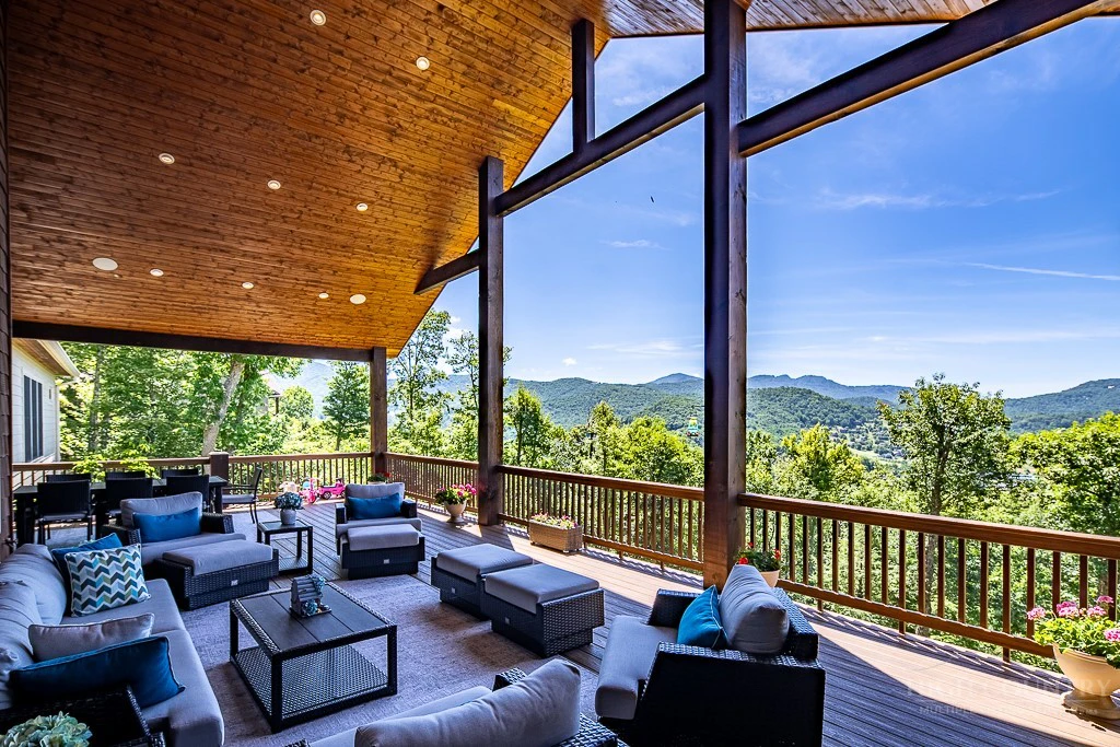 Image number 4 for the current listing