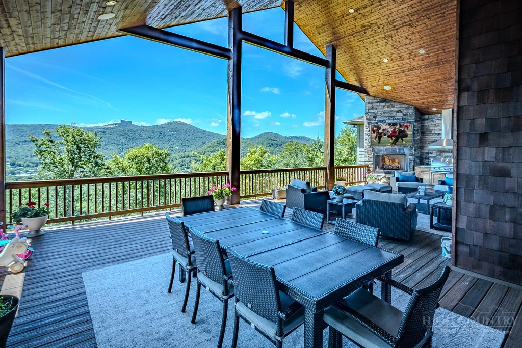 Image number 6 for the current listing