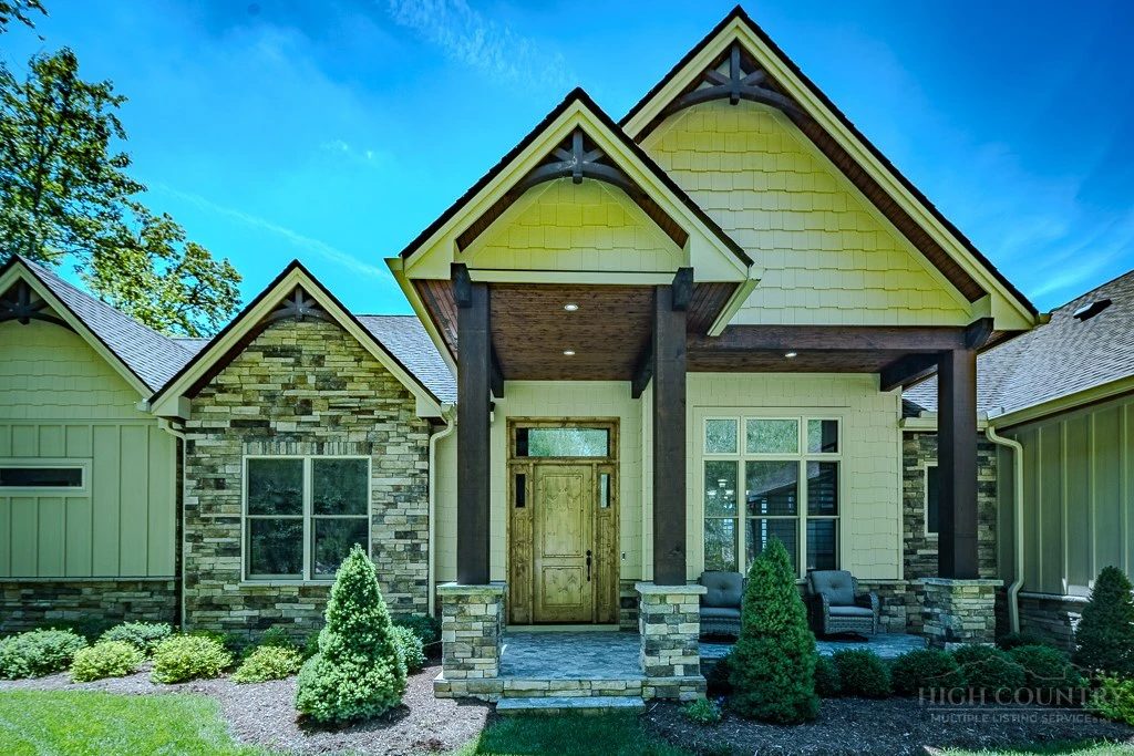 Image number 2 for the current listing