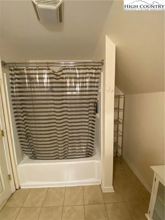Image number 5 for the current listing