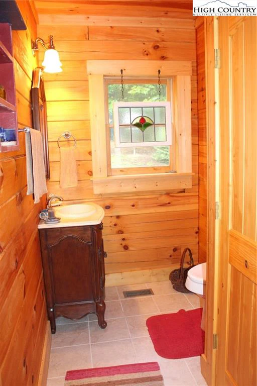 Image number 20 for the current listing