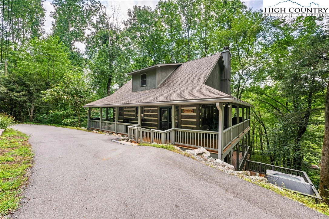 Image number 12 for the current listing